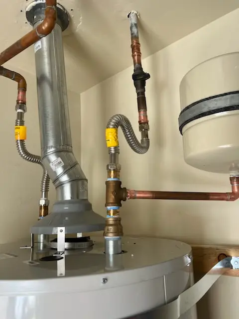 Water heater installation and plumbing repair in Hockamik